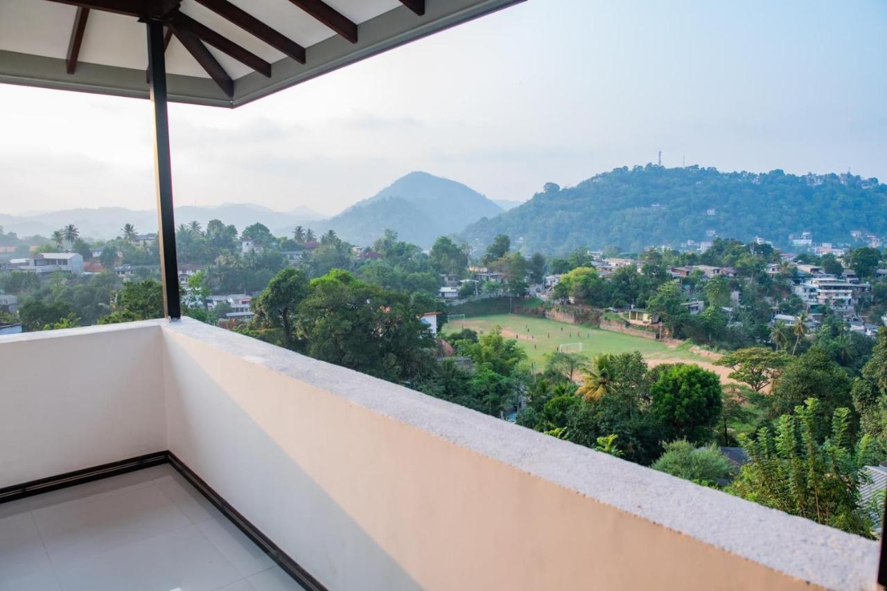 Sky Edge Homestay Kandy Extérieur photo
